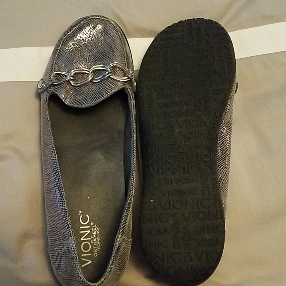 Vionic shoes